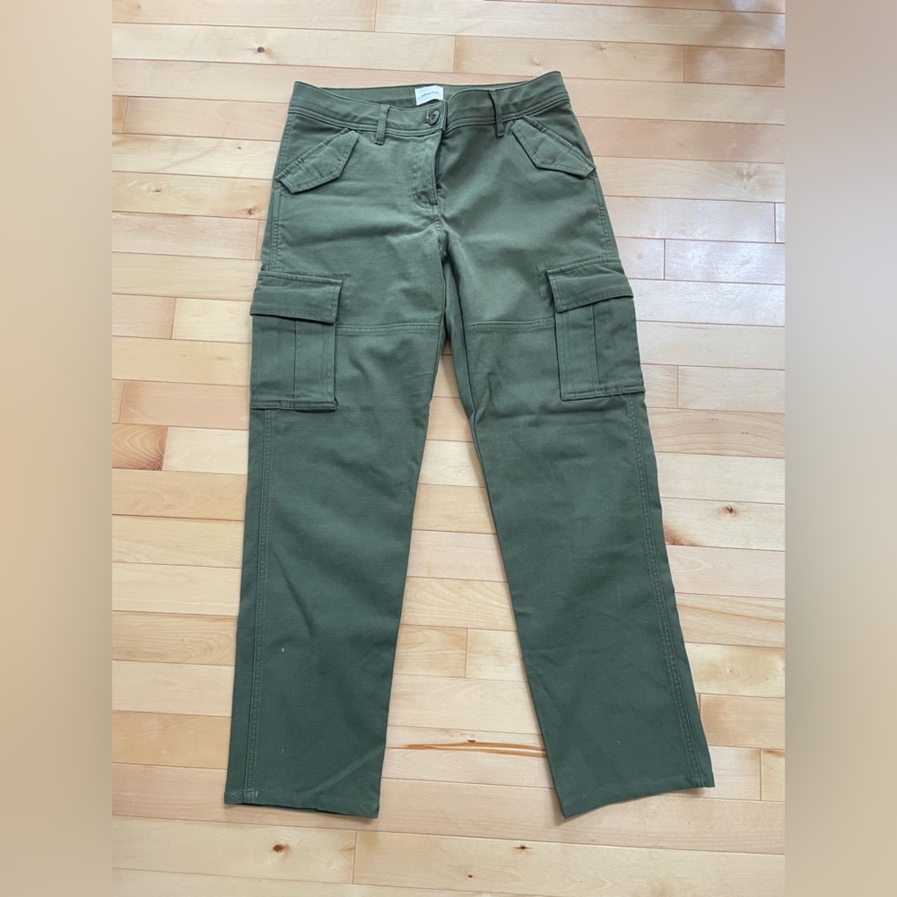 Wilfred Free Aritzia Olive Cargo Pants Size 4